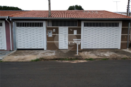 Casa térrea para venda ou locação no Jardim São Carlos V