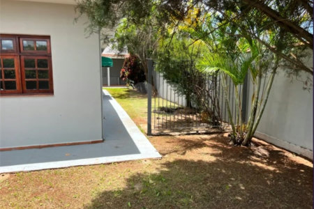 Casa com 5 dorms à venda no Jardim Alvorada