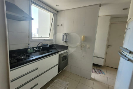 Apartamento à venda com 2 quartos, sendo 1 suíte, em Morumbi, São Paulo, SP
