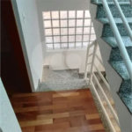 Casa á venda com 230m², 4 dorms, 2 suítes e 4 vagas na Vila Clementino. Estuda permuta.