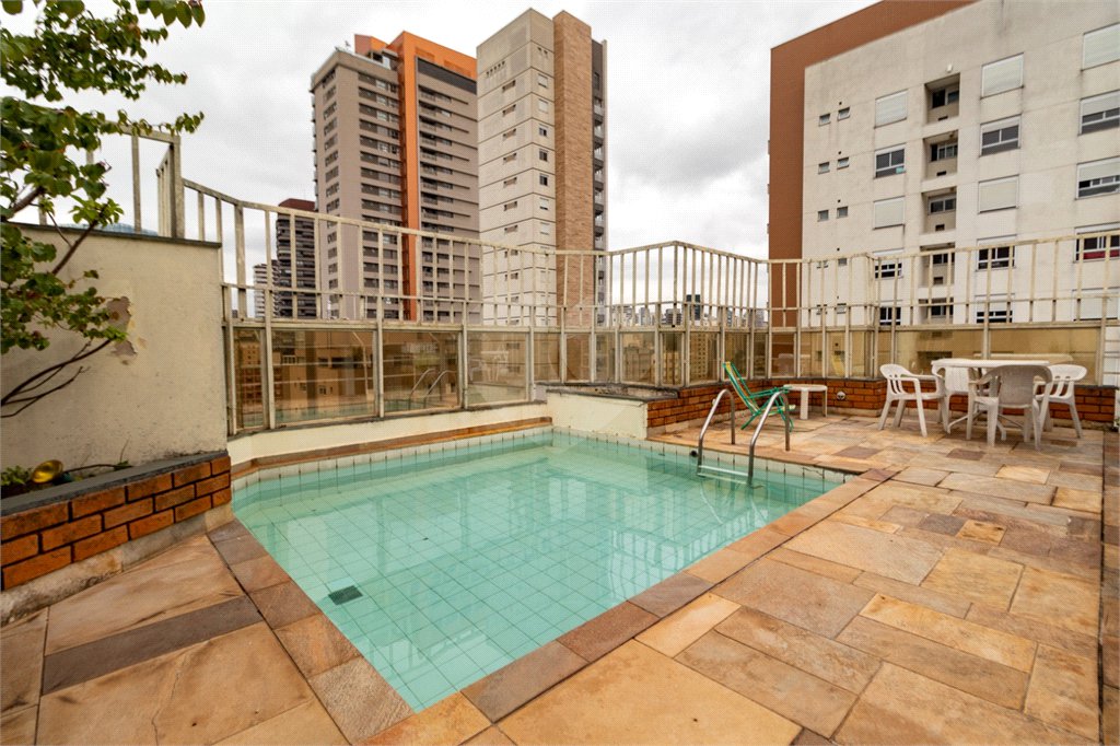 Cobertura à venda com 3 quartos, sendo 2 suítes, em Vila Olímpia, São Paulo, SP