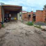 Casa térrea no Prolongamento Jardim das Torres.