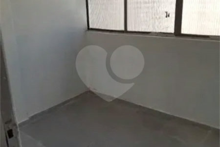 Apartamento à venda com 63m² - Brás