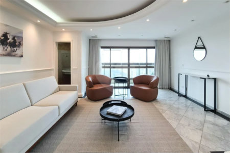 Encante-se com esta sofisticada cobertura no Jardim do Mar! São 4 suítes, piscina privativa, espaço gourmet e 5 vagas. Agende sua visita e surpreenda-se!