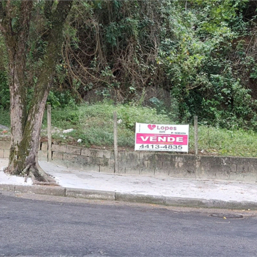 Terreno em Atibaia com 700 metros para uso misto na região central da cidade, avalia permuta com casa ou apto em Atibaia