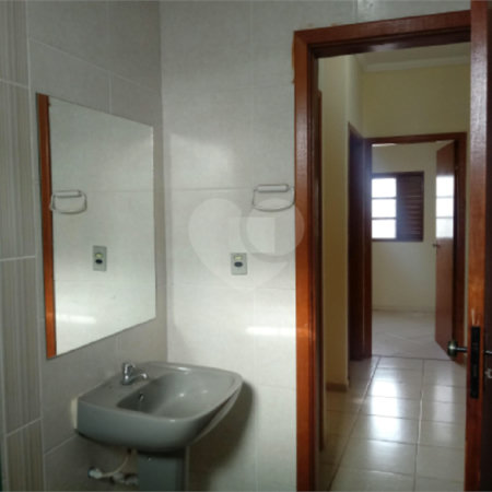 Sobrado com 3 dormitórios.