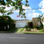 Casa térrea em Araraquara/SP.