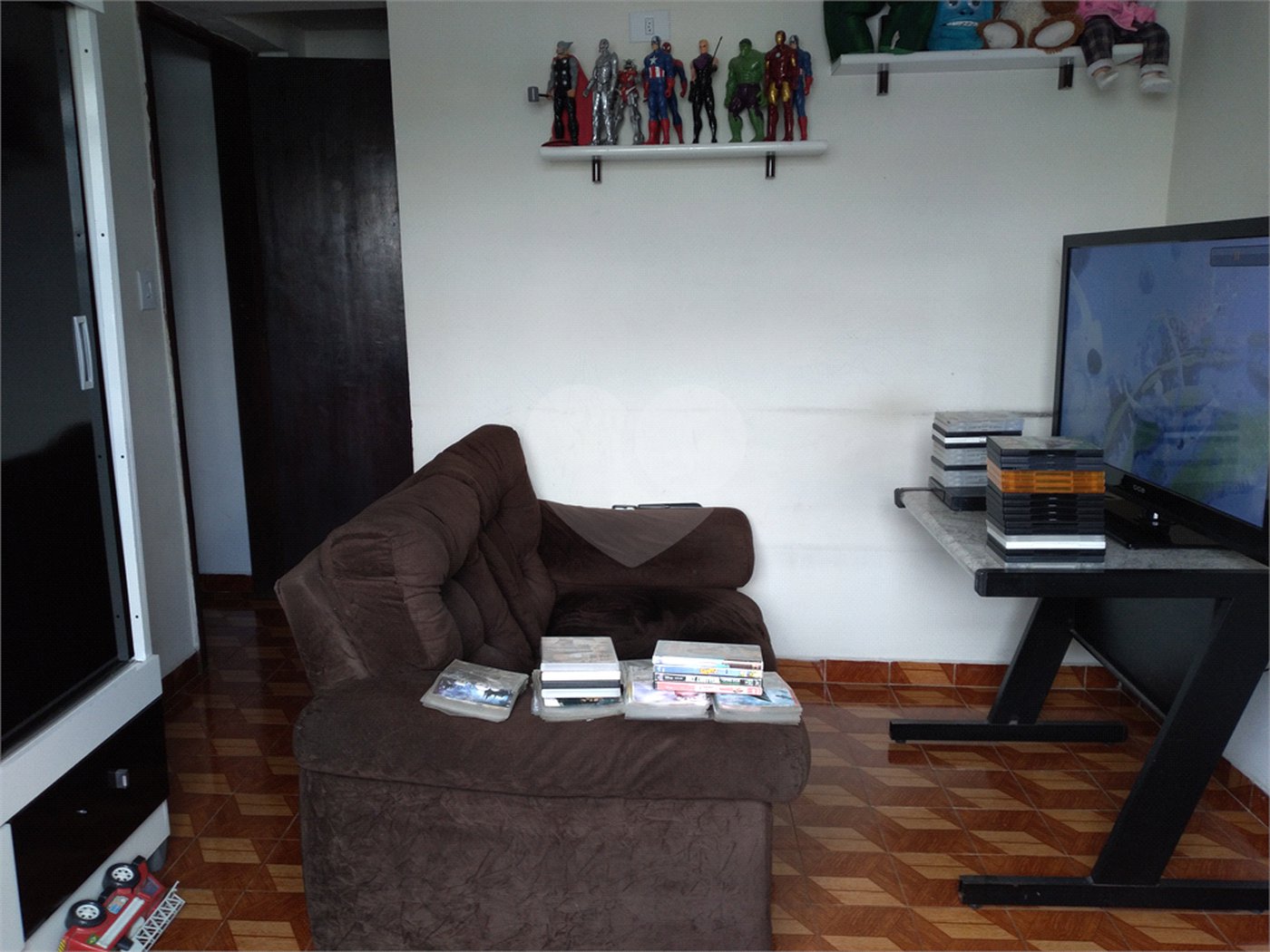 Casa térrea à venda com 4 dormitórios (sendo 3 suítes) próximo à Estação Tucuruvi do Metrô