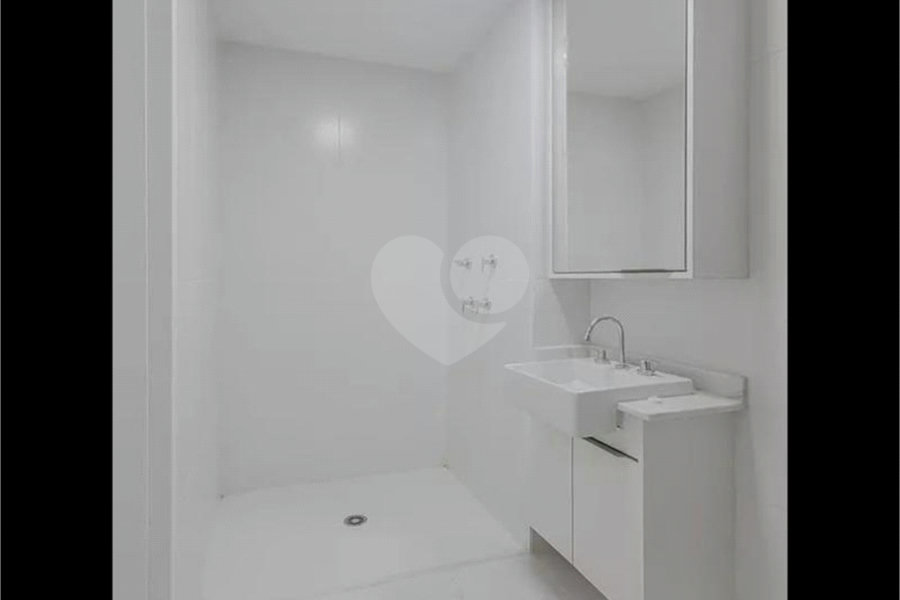 Praticidade e Localização em Perdizes: Apartamento Compacto de 30 m²!