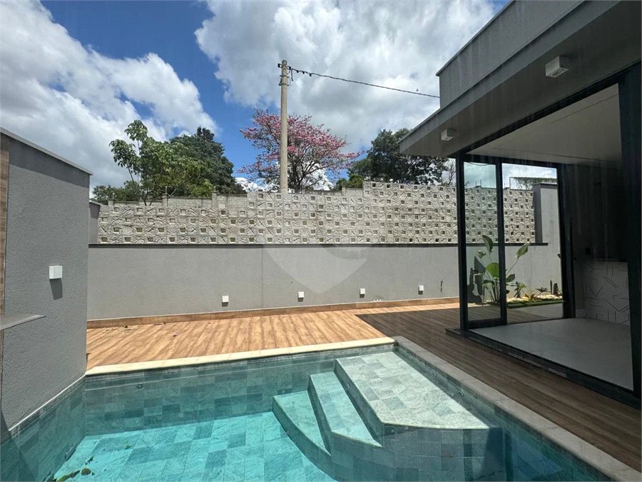 Casa térrea com 3 suítes á venda no Damha 2 de Piracicaba - SP.