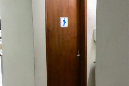 Prédio Comercial na Rua Domingos de Morais-multicomércio - proximo ao largo Ana Rosa.