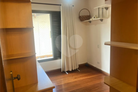 Apartamento à Venda na Vila Gumercindo – 93 m² | 3 Dormitórios | 1 Suíte | 2 Vagas