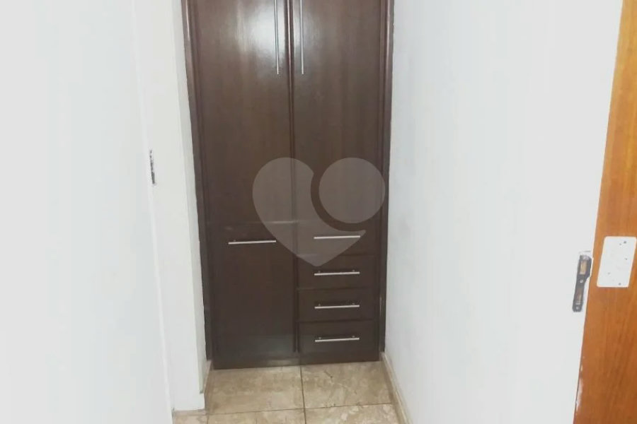 Sobrado de 105m2 à venda com 3 dormitórios na Vila Santa Catarina