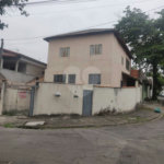 CASA COM DOIS ANDARES SEPARADOS A VENDA NO JARDIM LIMOEIRO, COM 139M²