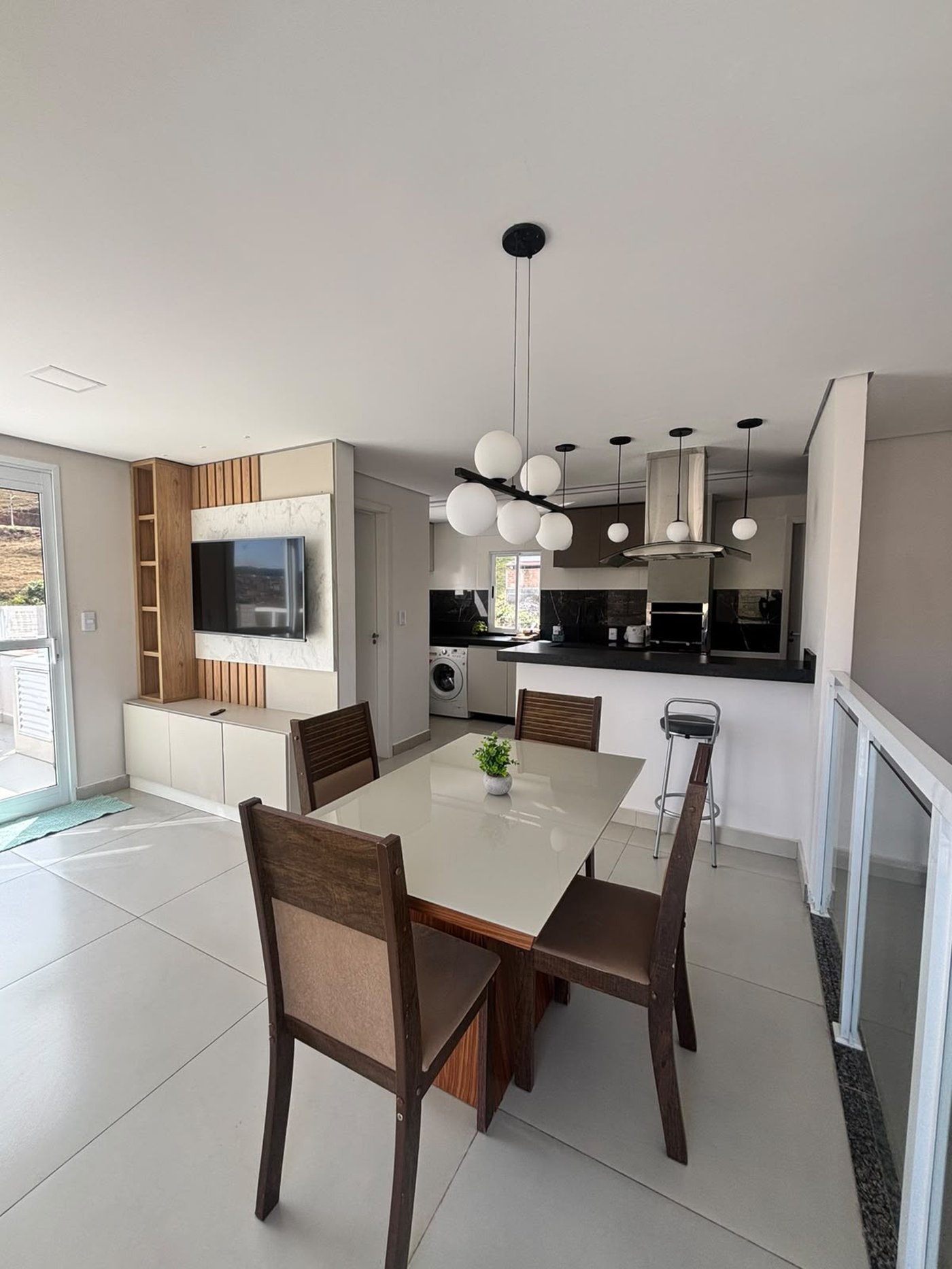 Apartamento à venda com 3 quartos, sendo 1 suíte, em Residencial Summer Ville, Poços de Caldas - MG