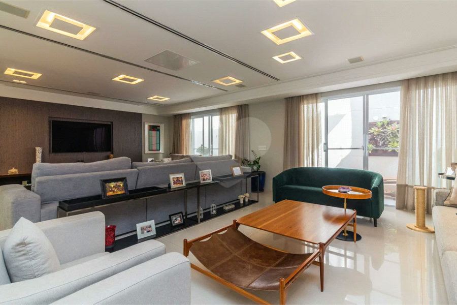 Casa em condomínio, 4 suites, piscina privativa no Jd. Floresta - zona norte - SP.