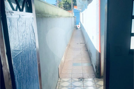 CASA TERREA NO JARDIM TANGARA