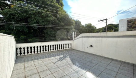 Sobrado para alugar com 3 quartos, sendo 1 suíte, em Parque São Domingos, São Paulo, SP