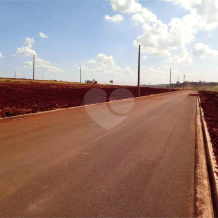 Terreno com 250,00 m² .