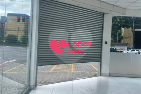 Loja Ponto Comercial em Vila Industrial, São José dos Campos/SP.