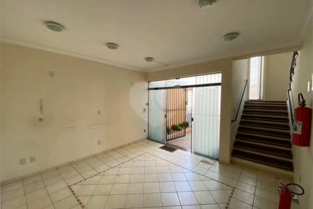 Casa comercial a venda perto da Santa Casa