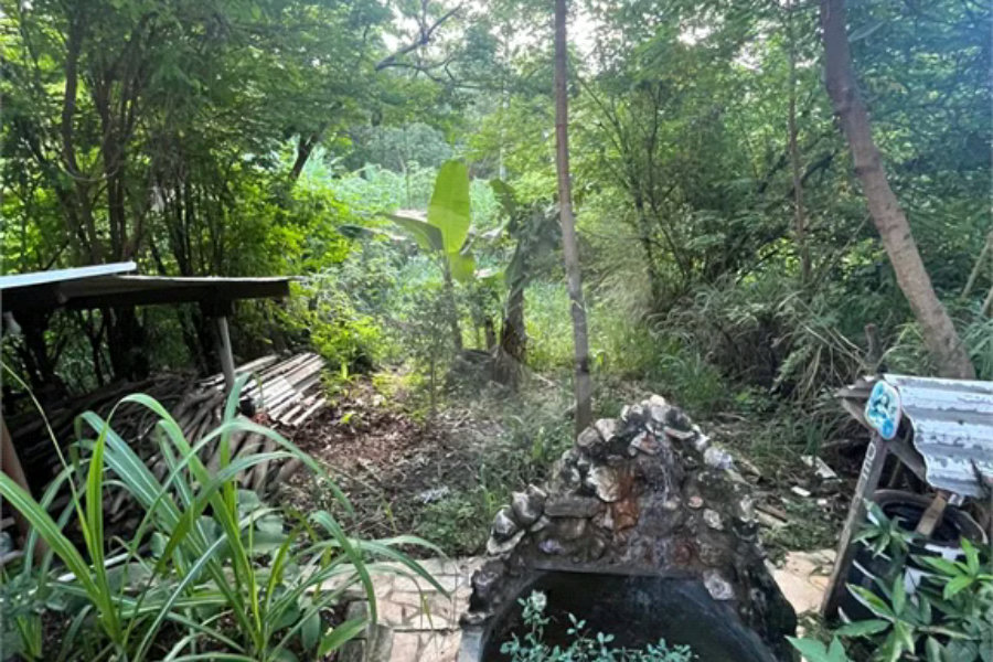 Casa ampla no bairro Terra Rica com 3 pavimentos e excelente estrutura.
