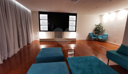 Casa à venda ou para alugar com 4 suítes em Parque dos Príncipes, São Paulo, SP