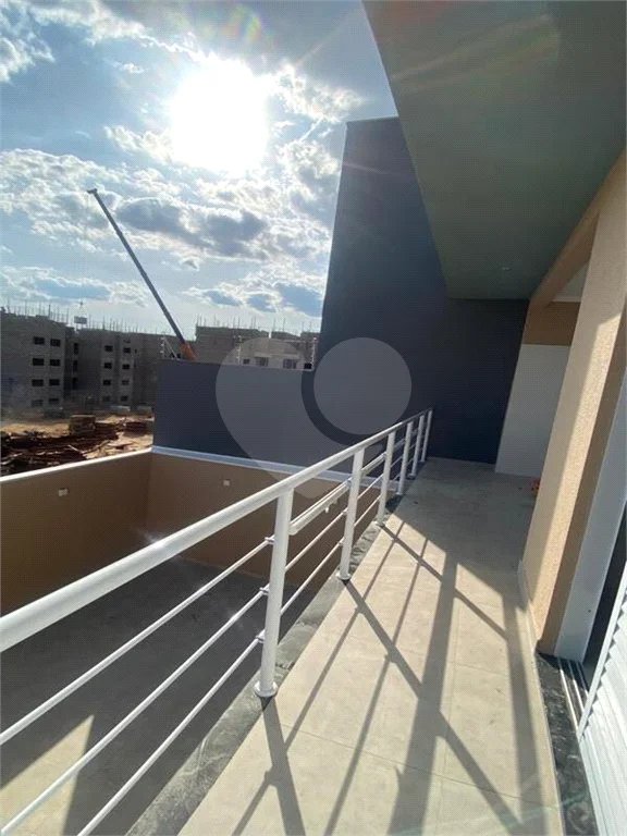 Linda casa nova á venda Jardim dos Sabias, 2 dormitorios um suite, uma vaga. 129m² de construção.