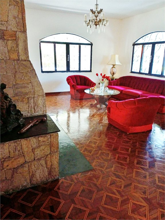 Suntuoso Sobrado na Saúde c/442m2 de construção - 3 Suítes/ 6 vagas