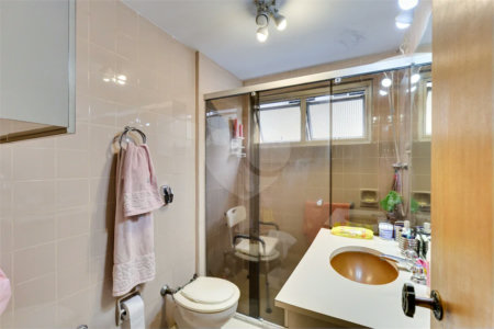 Apartamento à venda com 4 quartos, sendo 1 suíte, em Jardim Marajoara, São Paulo, SP