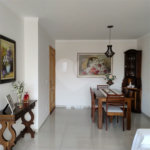 Apartamento em Atibaia com 2 dormitórios (1 suíte), 2 vagas de garagem, elevador, salão de festas, excelente localização