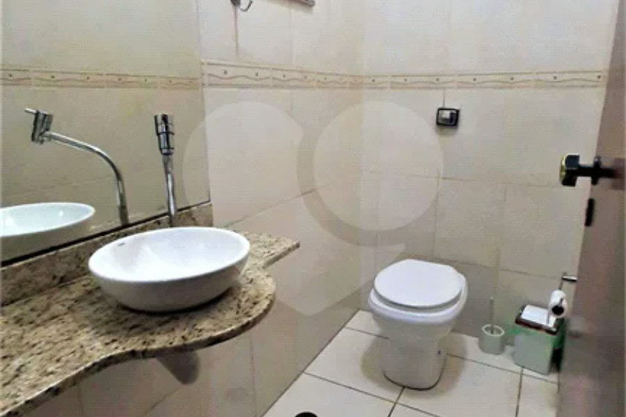 Vende-se Casa incrível no Jardim Prudência!