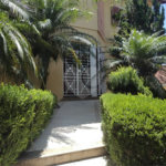 SOBRADO MARAVILHOSO A VENDA NO JARDIM FLORESTA (TREMEMBÉ) - 4 SUÍTES, PISCINA E 6 VAGAS DE GARAGEM