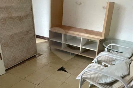 Casa à venda, 742 m², com piscina, 5 suítes, em Embu das Artes