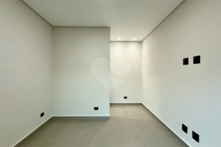 Casa térrea 3 dormitórios (3 suítes), espaço gourmet, piscina, 2 vagas garagem, condomínio fechado com ampla área lazer