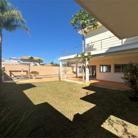 Casa á venda condomínio Damha I