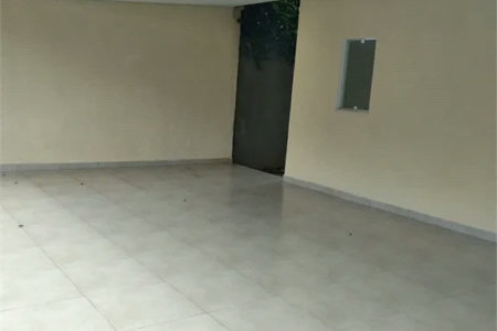 Casa de alto padrão na Granja Viana - Fazendinha Descrição do Imóvel 4 Suítes e 6 vagas de garagem