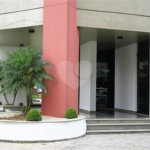 APARTAMENTO UM POR ANDAR!