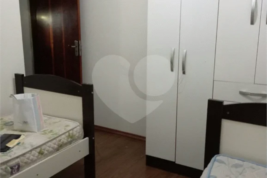 Sobrado com 3 dormitórios na Vila Ede