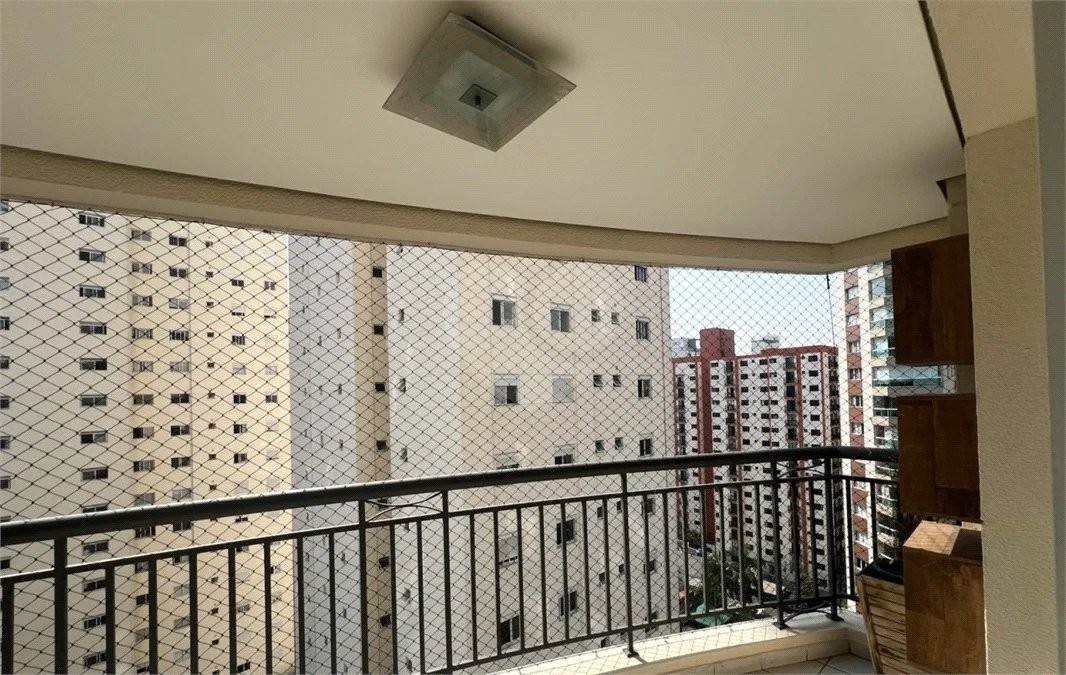 Excelente apartamento de 3 dormitórios, sendo uma Suíte e 2 vagas de garagem.