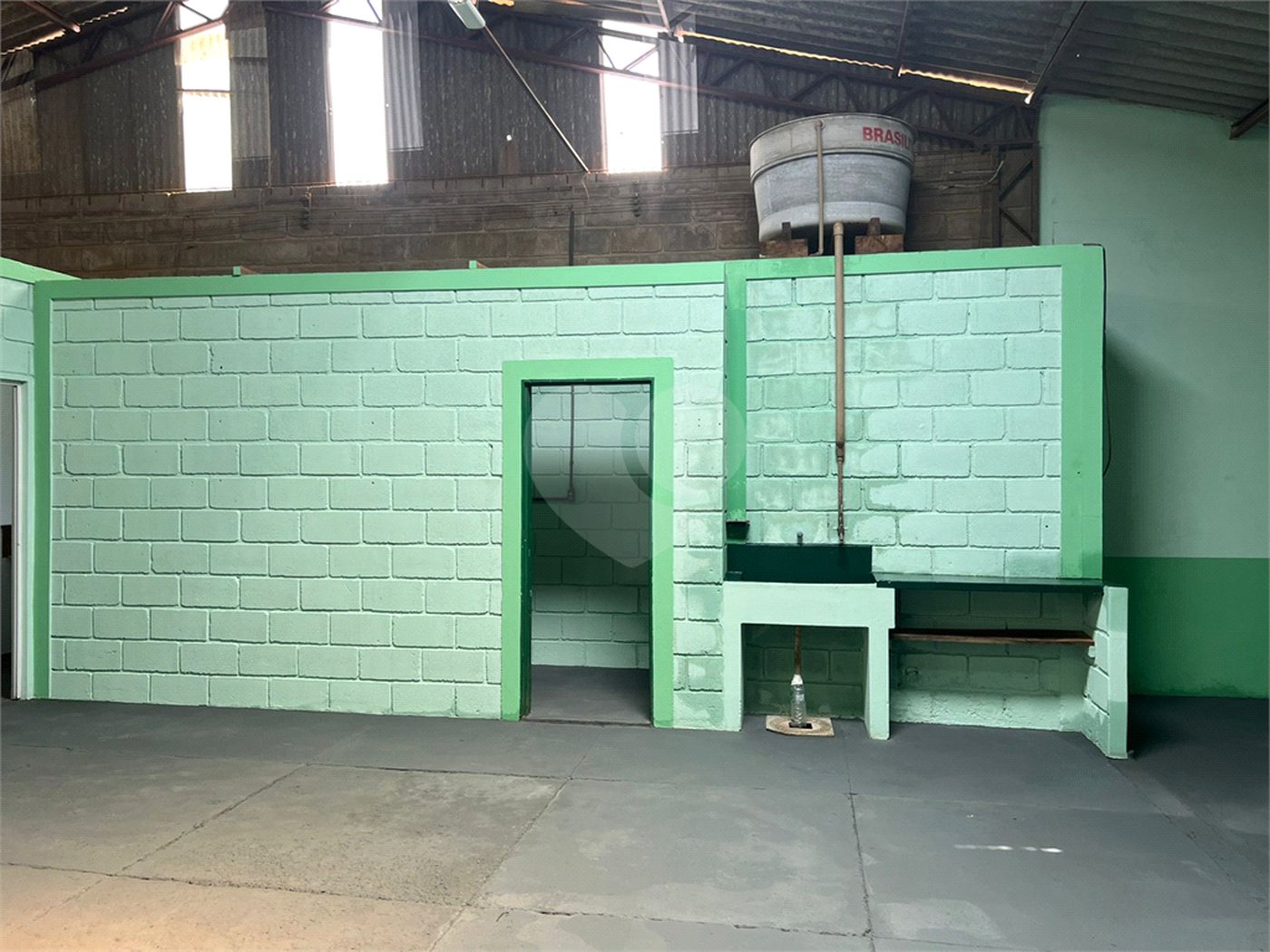 Galpão Comercial para venda no Jardim Jockey Clube