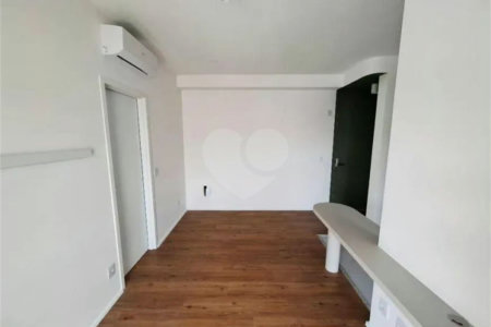 Apartamento com 1 quarto e 1 vaga para locação na Liberdade próximo ao Hospital A. C. Camargo na Liberdade!