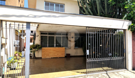 Sobrado à venda com 5 quartos, sendo 1 suíte, em Vila Nova Conceição, São Paulo, SP