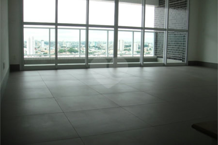 Apartamento no Jardim Anália Franco