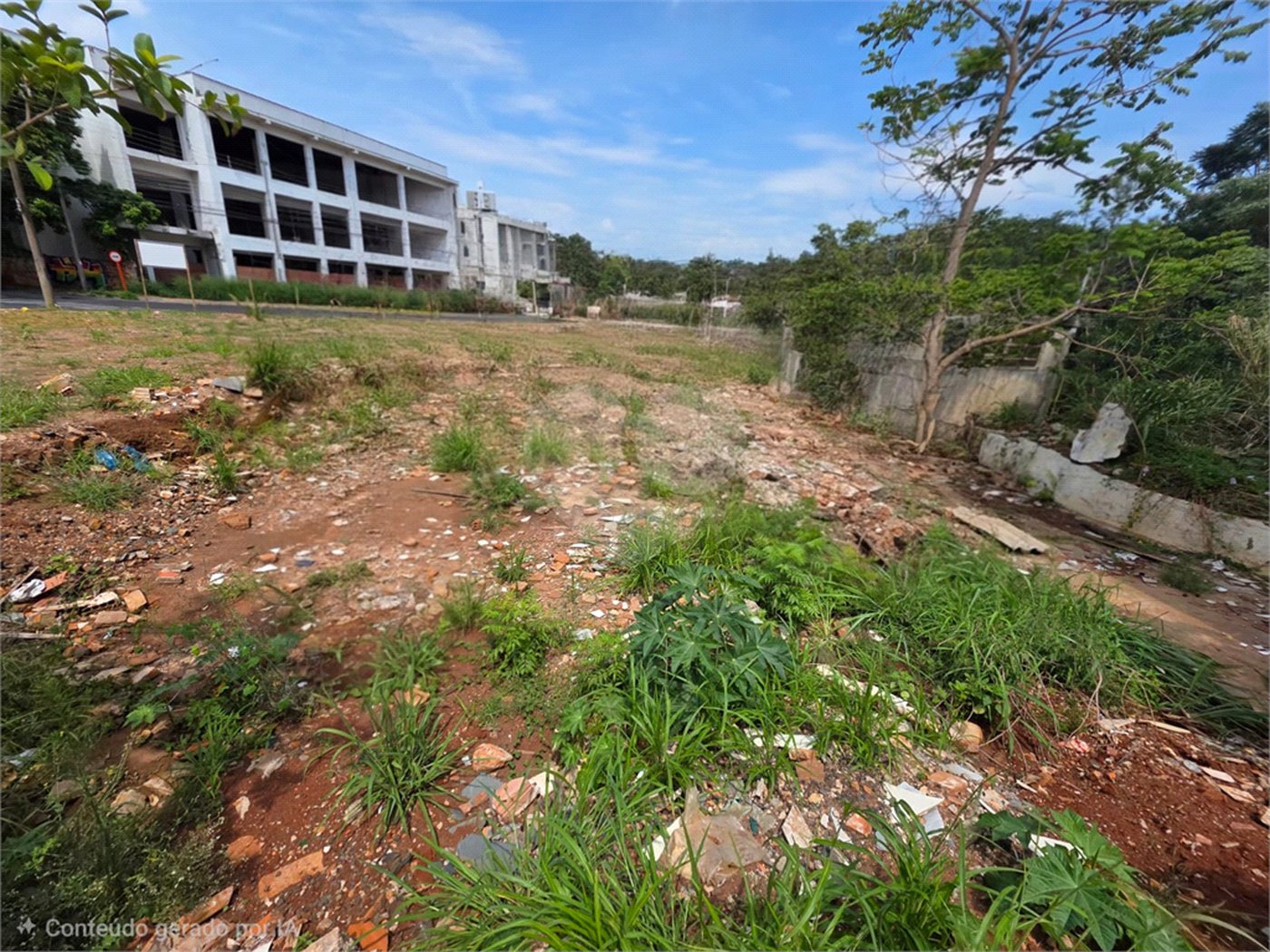 Terreno à Venda – Localização Comercial e Residencial