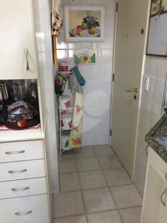 Apartamento com 3 quartos