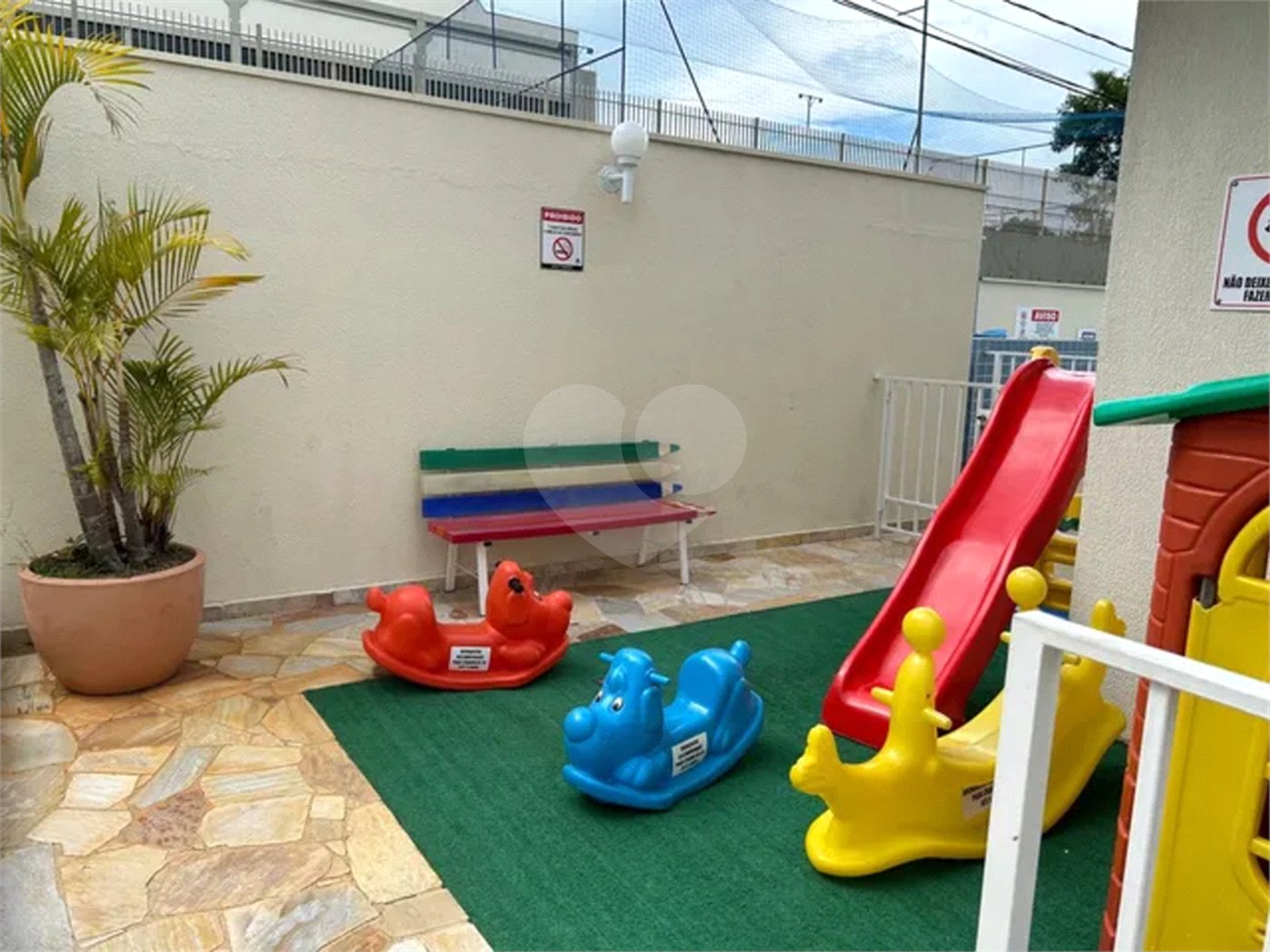 APARTAMENTO A VENDA NO URBANOVA COM 2 DORMITÓRIOS, 1 SUÍTE, 2 VAGAS, SÃO JOSÉ DOS CAMPOS/SP.