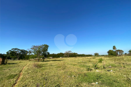Área de terra para venda no Jardim Embaré,