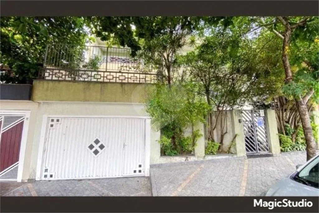 Casa com 540m² , 5 dormitórios , sendo 4 suítes , 10 vagas , à venda no bairro Jardim , em Santo André