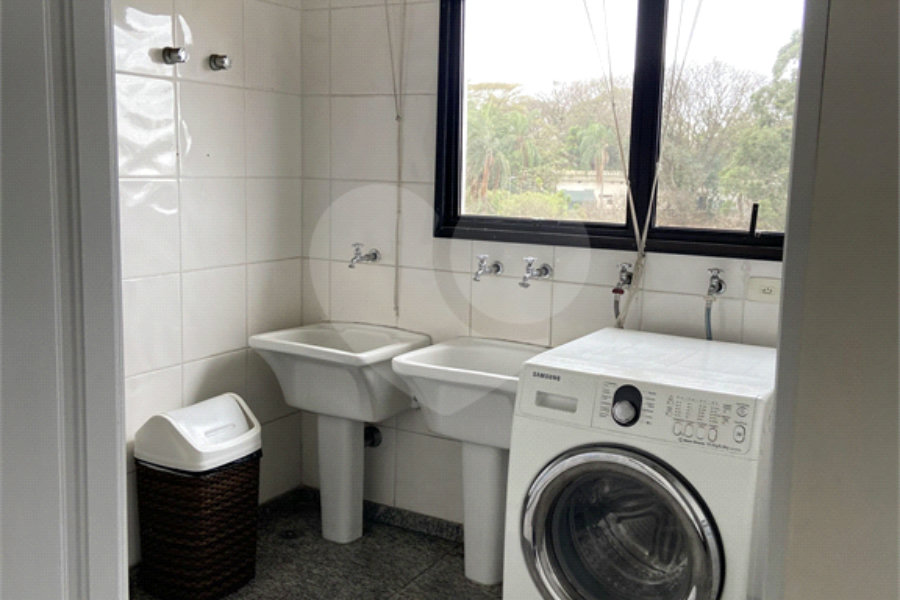 Apartamento de alto padrão em Pinheiros